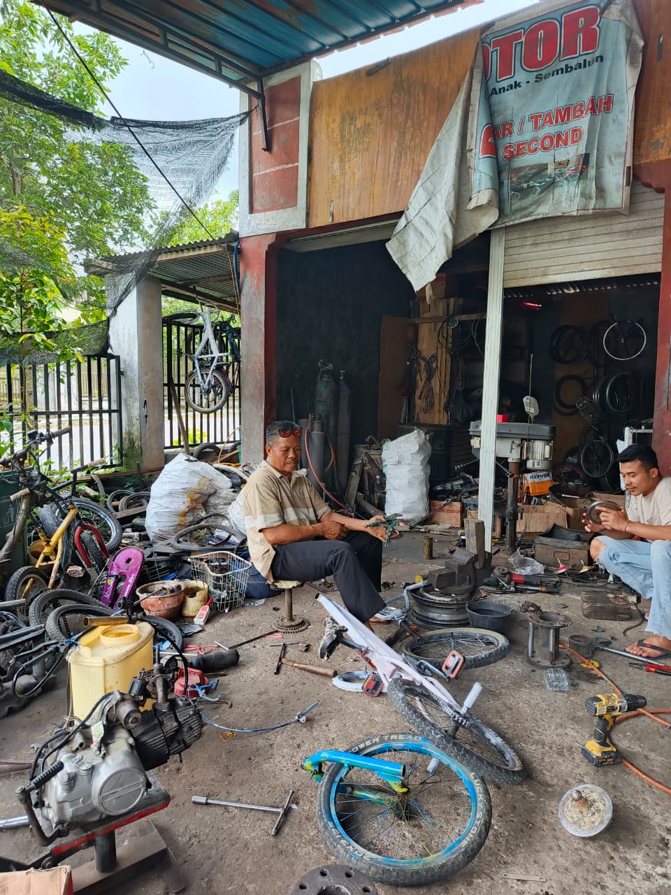 [Gambar Servis Sepeda MTB]